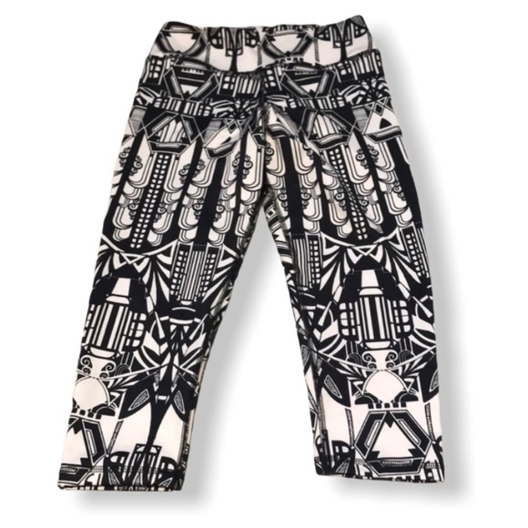 Nina B Roze Patterned Heart crops - Picture 1 of 5